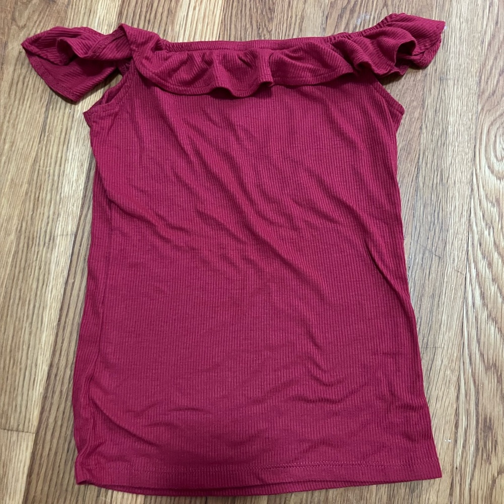 Aero | off the shoulder ruffle red top